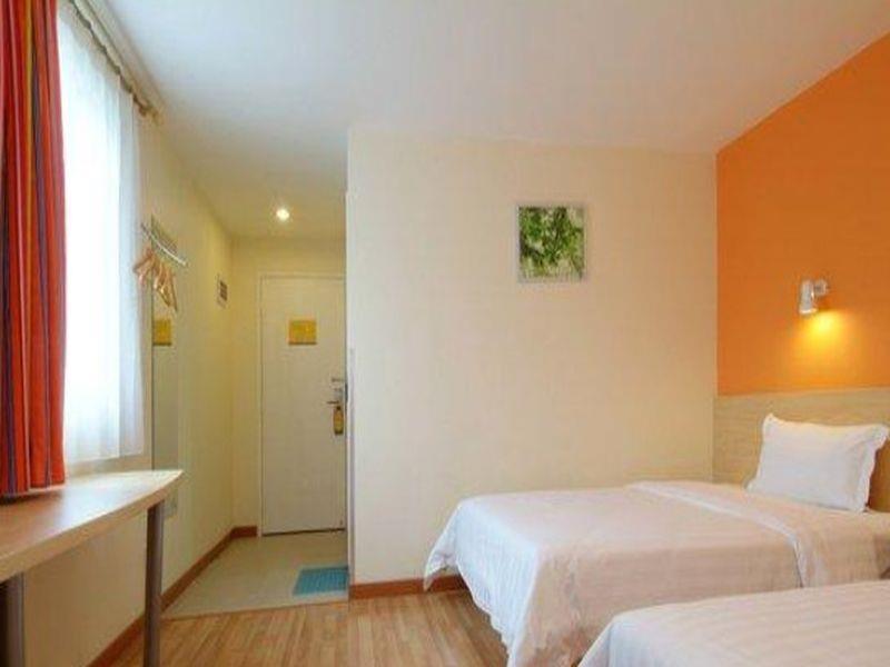 7 Days Inn Fuzhou Gandong Avenue Passenger Station Esterno foto