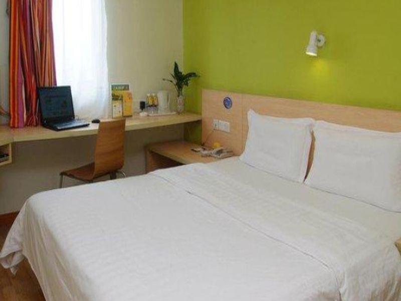 7 Days Inn Fuzhou Gandong Avenue Passenger Station Esterno foto